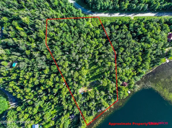 17338 N Fish Lake Rd, Sutton, AK 99674
