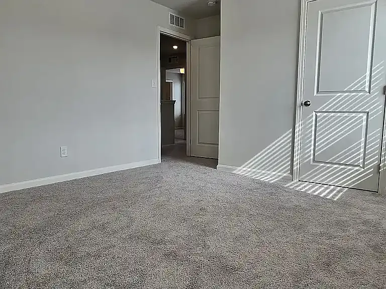 105 Gaston Cir — Photo 29