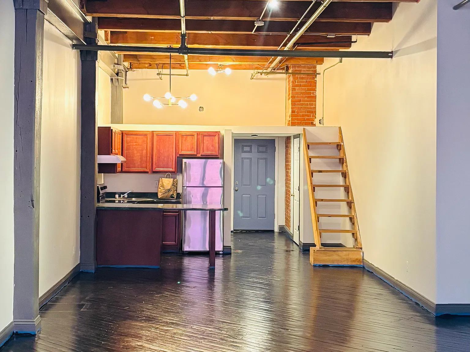 735 Beaubien St — Photo 4