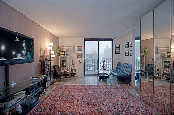 Sold by Owner | media 32