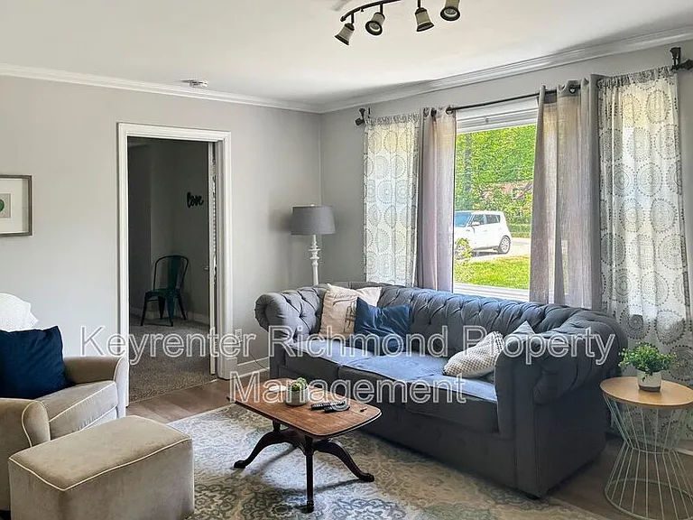 10015 Seminole Rd — Photo 3