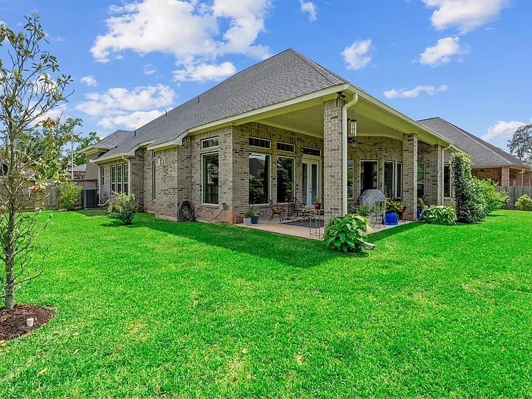 122 Coral Bells Ct — Photo 39