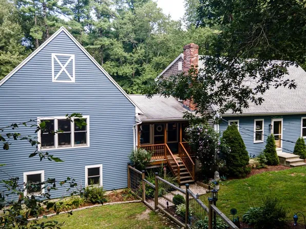 107 Doctor Braley Rd, East Freetown, MA 02717