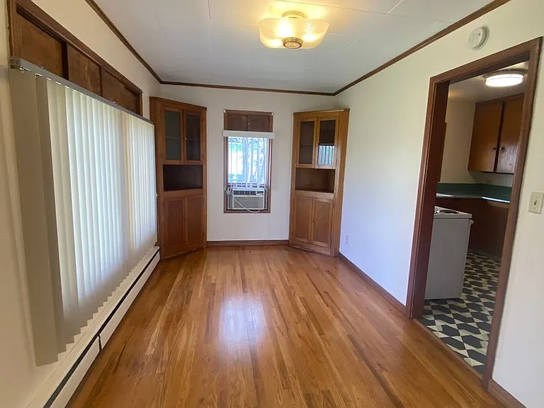 2239 Main St — Photo 3