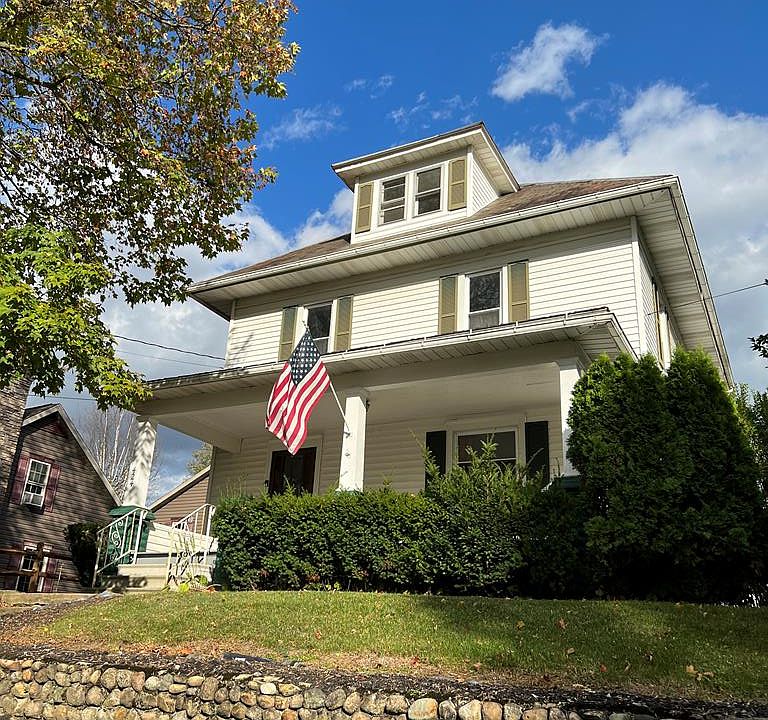 1st image of 424 N Wood St
