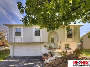 7011 N 65th Ave, Omaha, NE 68152