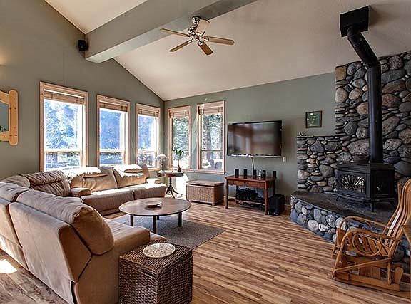 3rd image of 12317 Viking Way