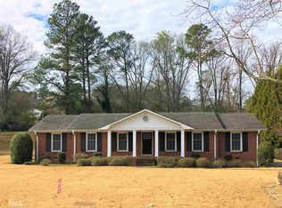 227 Hillcrest Dr, Calhoun, GA 30701