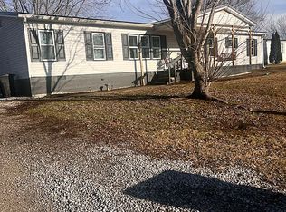 102 Roberts Ln, Somerset, KY 42503