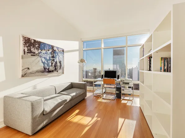 151 East 58th Street image 19 of 25