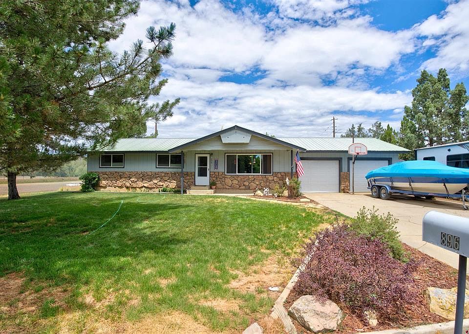 1st image of 896 Bauer Avenue