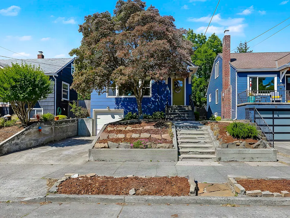 350 NW 77th St