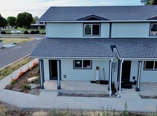 787 Saint Charles St, Eugene, OR 97402