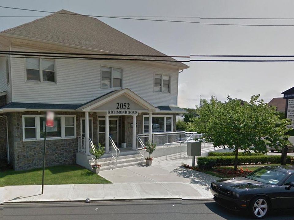 1st image of 2052 Richmond Road #2