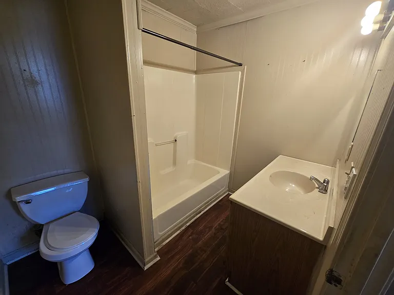 1407 Cooper St — Photo 4