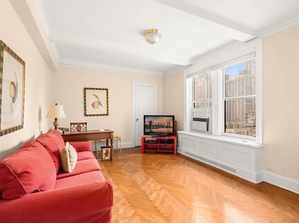 575 Park Avenue 1508 image 12 of 13