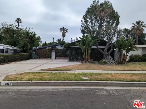 6220 Oakdale Ave, Woodland Hills, CA 91367
