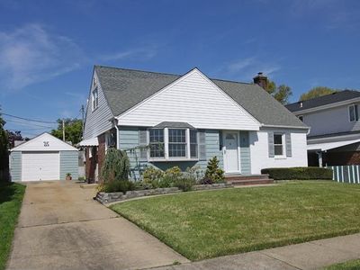 5 Major Ln, New Hyde Park, NY, 11040