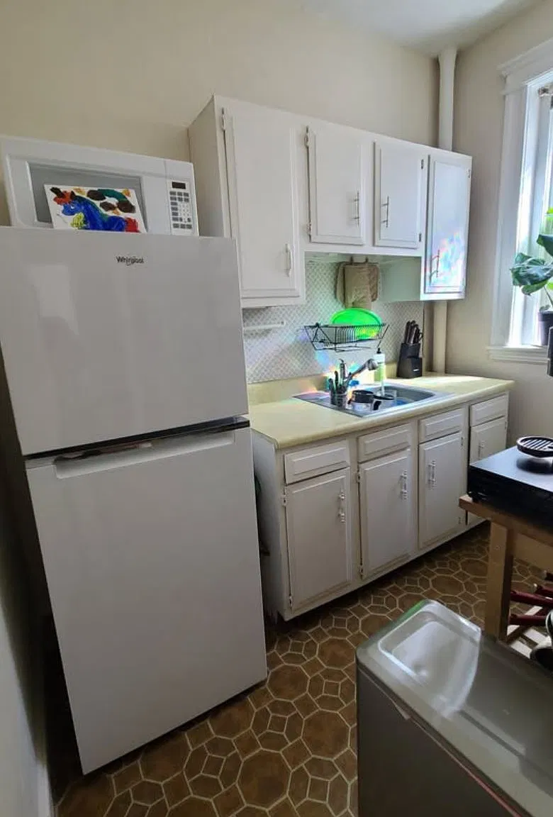Studio, 1.0 bath, 350 sqft, $2,100 — Photo 4