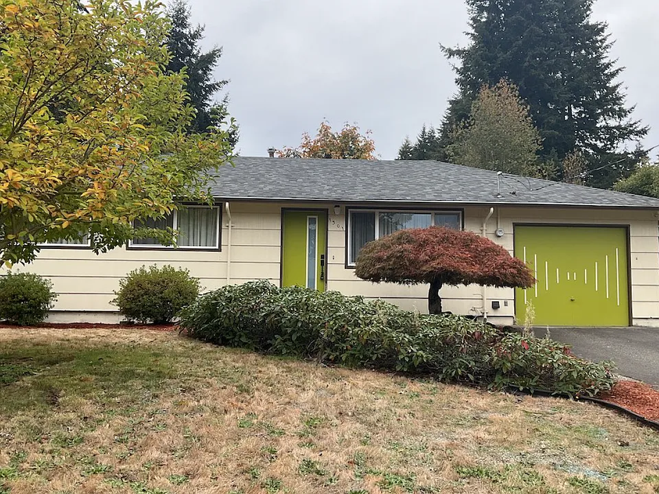 Pierce Pl NE