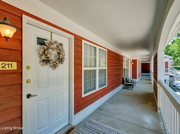 225 Crescent Hill Pl APT 211, Louisville, KY 40206