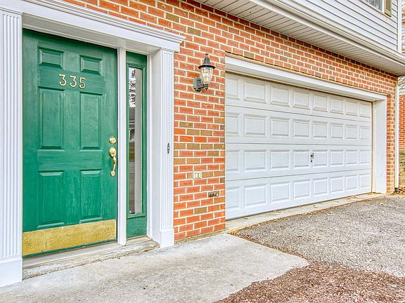4th image of 335 Silver Leaf Dr