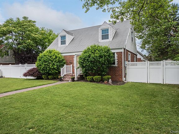 2nd image of 1030 North Drive