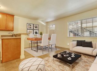 1142 N Sutter St APT 14, Stockton, CA