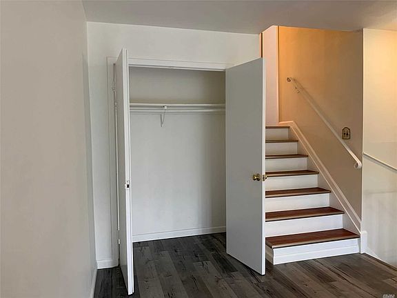 5th image of 57-25 228th St
