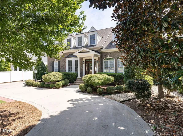 2610 Saint Marys St, Raleigh, NC 27609