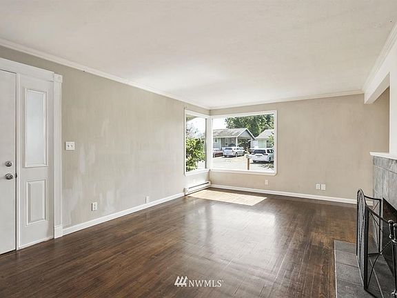 4th image of 4142 W D Street