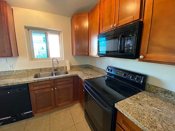 4th image of 1629 S 82nd St