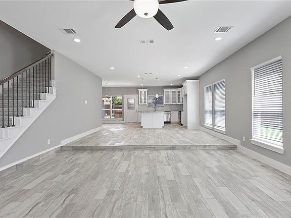 4th image of 8509 Kensington Dr