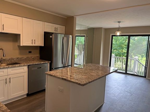 5th image of 1235 Briarwood Ln