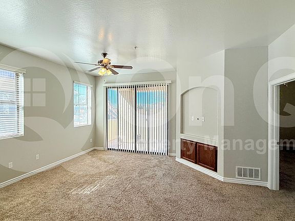 4th image of 1456 E 9th St Unit 187