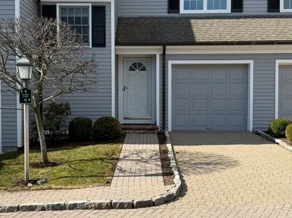 6 Ward Ln, Darien, CT