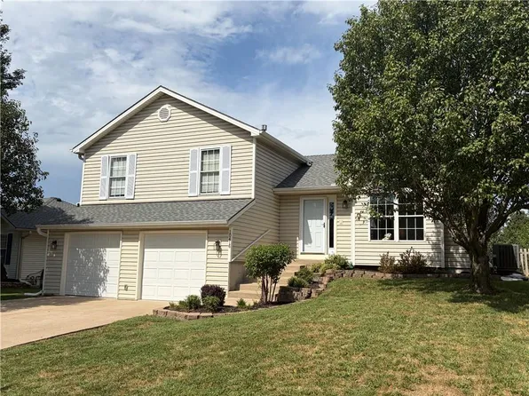 10416 NW 87th St, Kansas City, MO 64153