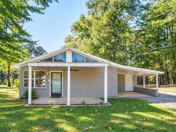 520 Hickory Dr, Starkville, MS 39759