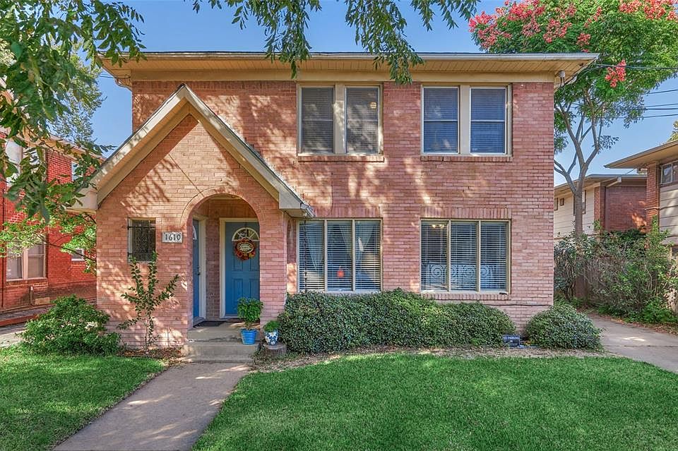 1608 Bonnie Brae St, Houston, TX 77006 | Zillow