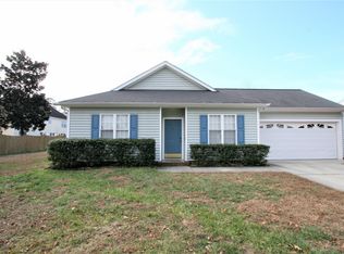 8321 Neuse Grove Ln, Raleigh, NC 27616