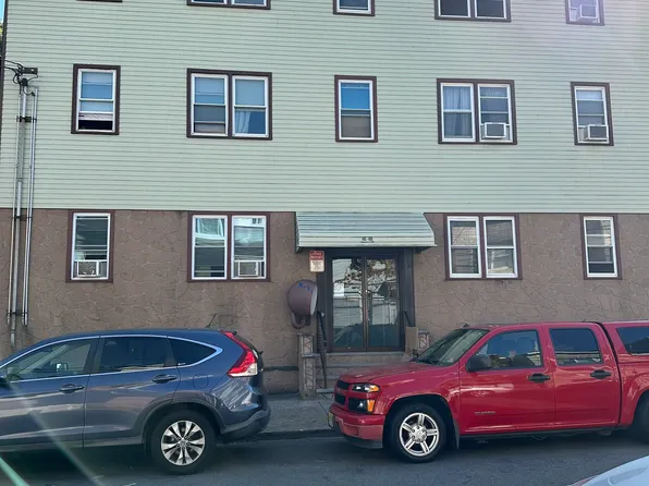 46-48 East 17th Street image 2 of 17