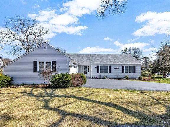 2nd image of 14 Halyard Road