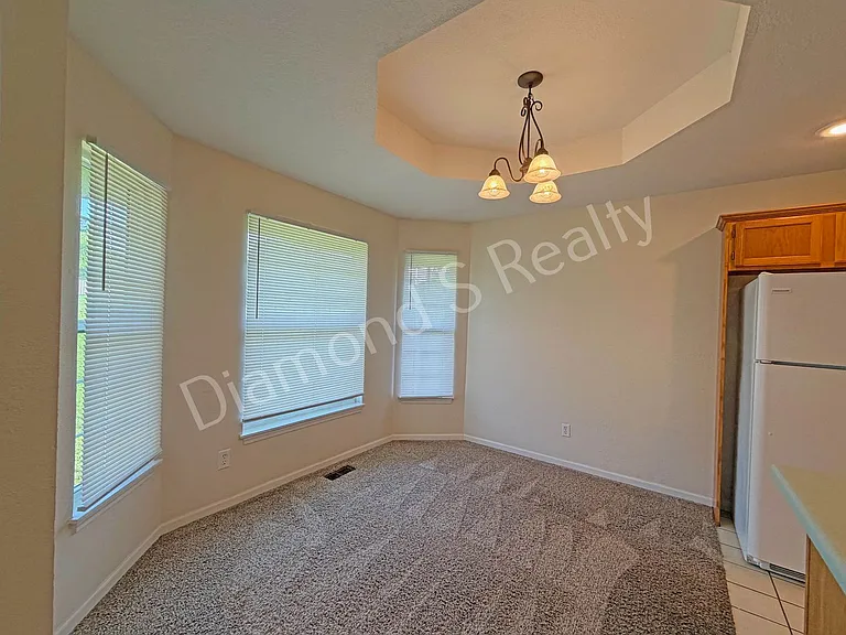 1285 W Bridgewood Pl — Photo 4