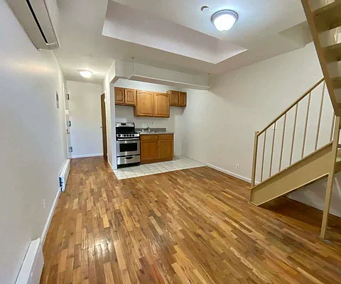 Rented by EXR | media 1