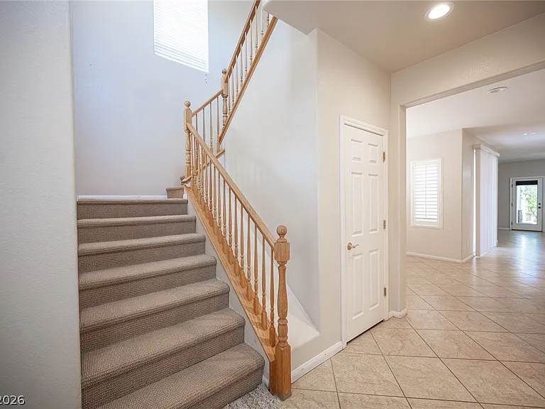 10474 Howling Coyote Ave — Photo 7
