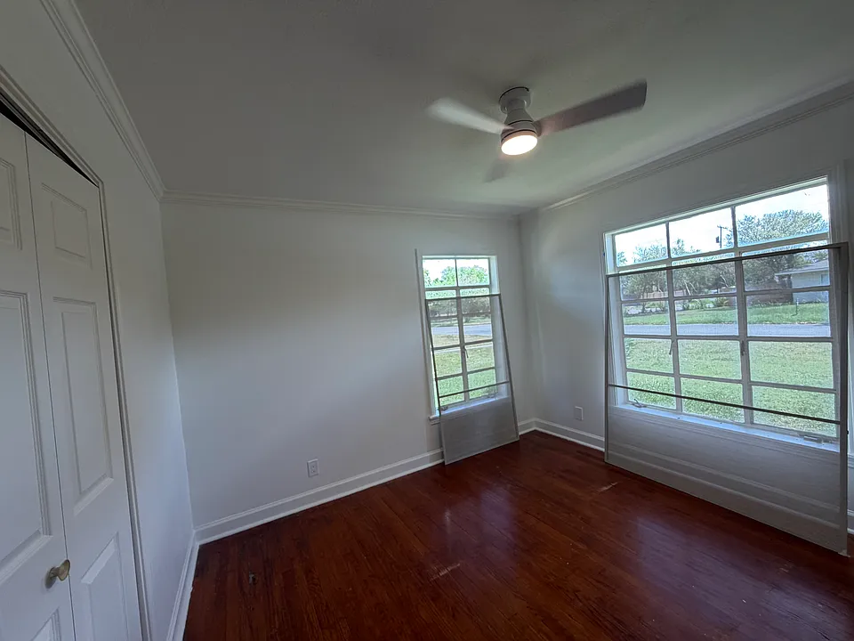 543 Brightwood Pl