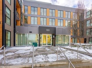 150 Sabina Dr #110, Oakville, ON