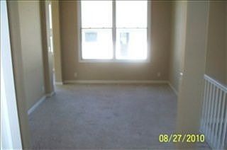 3rd image of 568 S 180th Ave