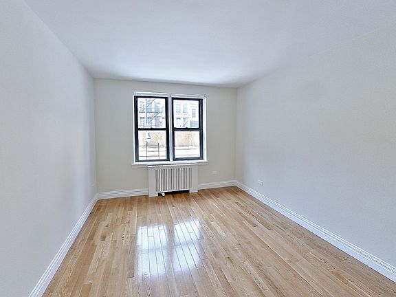 4th image of 108 W 15th St #2M