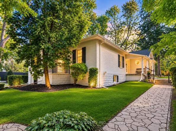 151 Brooke St, Vaughan, ON L4J 1Z2